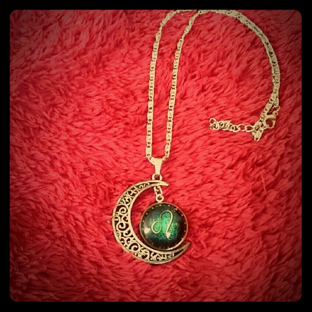 Linsh Moon Leo Necklace